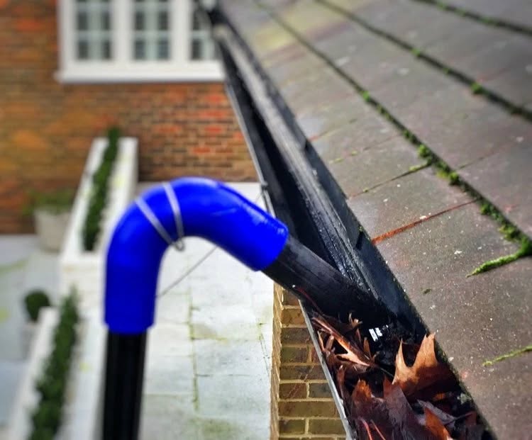 Franklin Gutter Cleaning Local Expert Near Me Gutter Cleaning from the groundSafe professional reliable cleaningmaintenance.